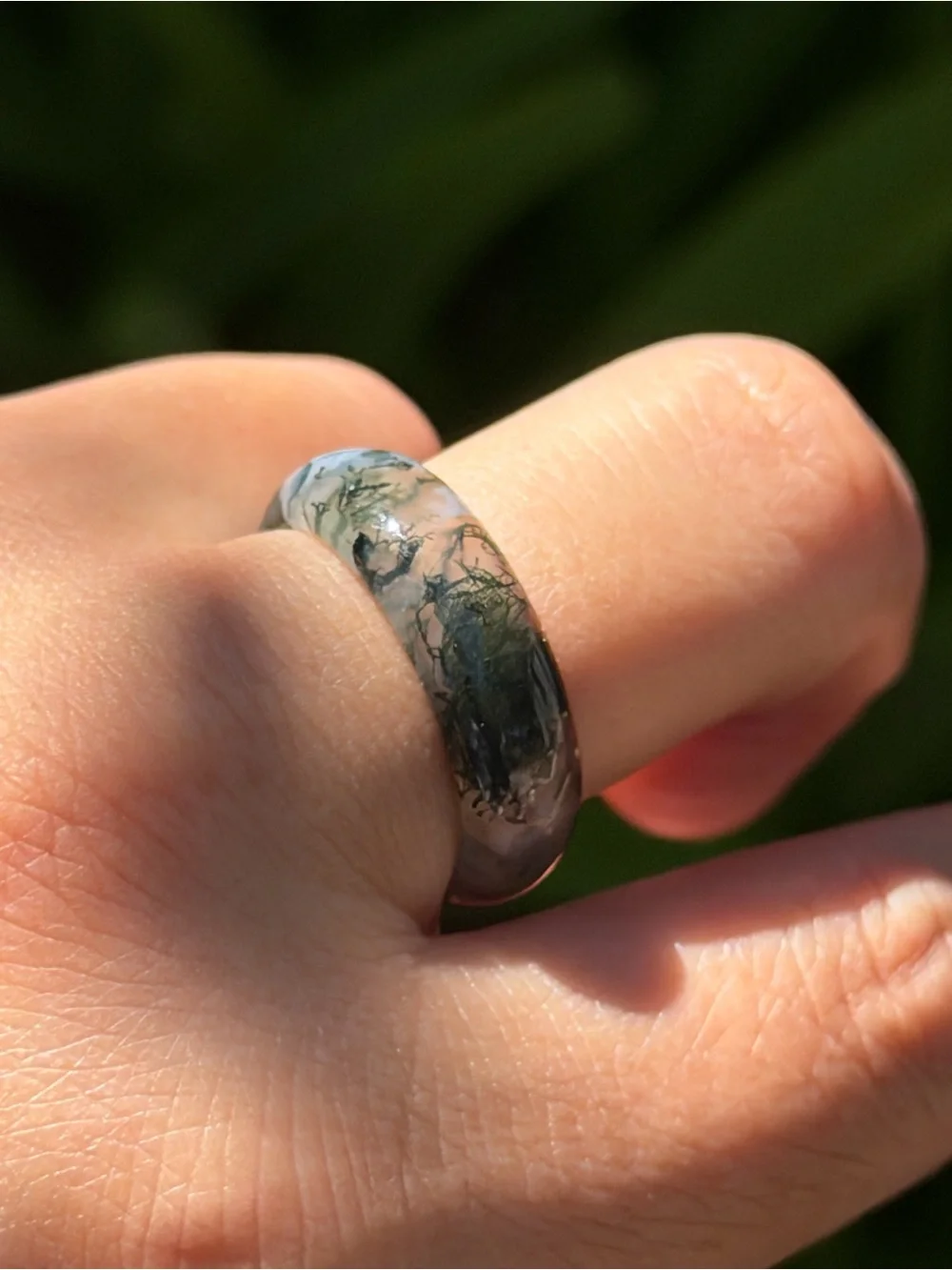 Size 8.5 Translucent Natural Moss Agate Ring 1657